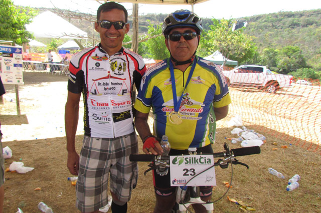 Policial Militar Iporaense Zenilton Teles e Casagrande Policial Militar Iporaense Zenilton Teles e Casagrande